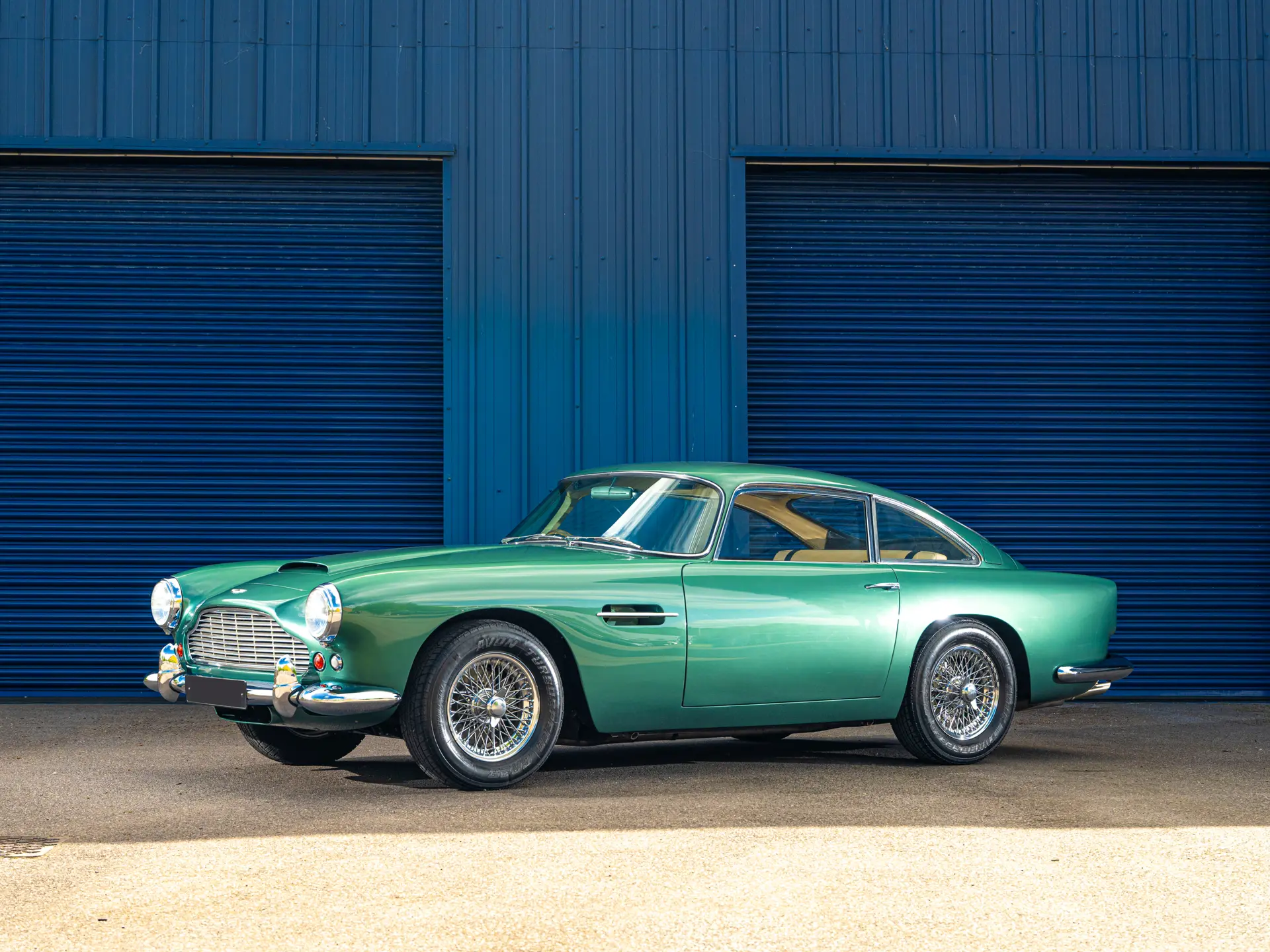 DB4876R