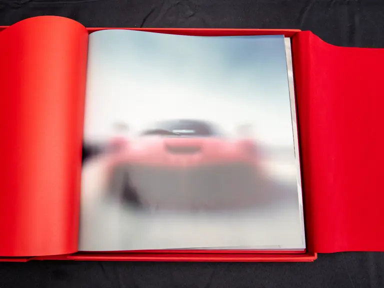 Ferrari ウェルカムブック レッド Ferrari ウェルカムブック レッド - メルカリ