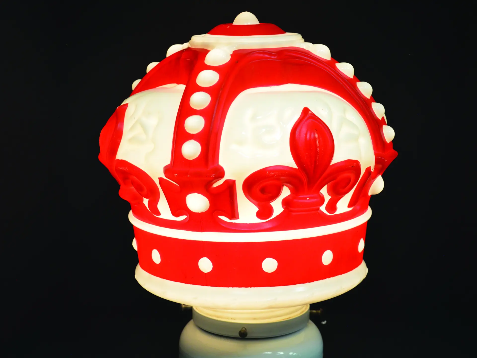 A reproduction red Standard Oil Crown milk glass globe | Auburn Fall ...