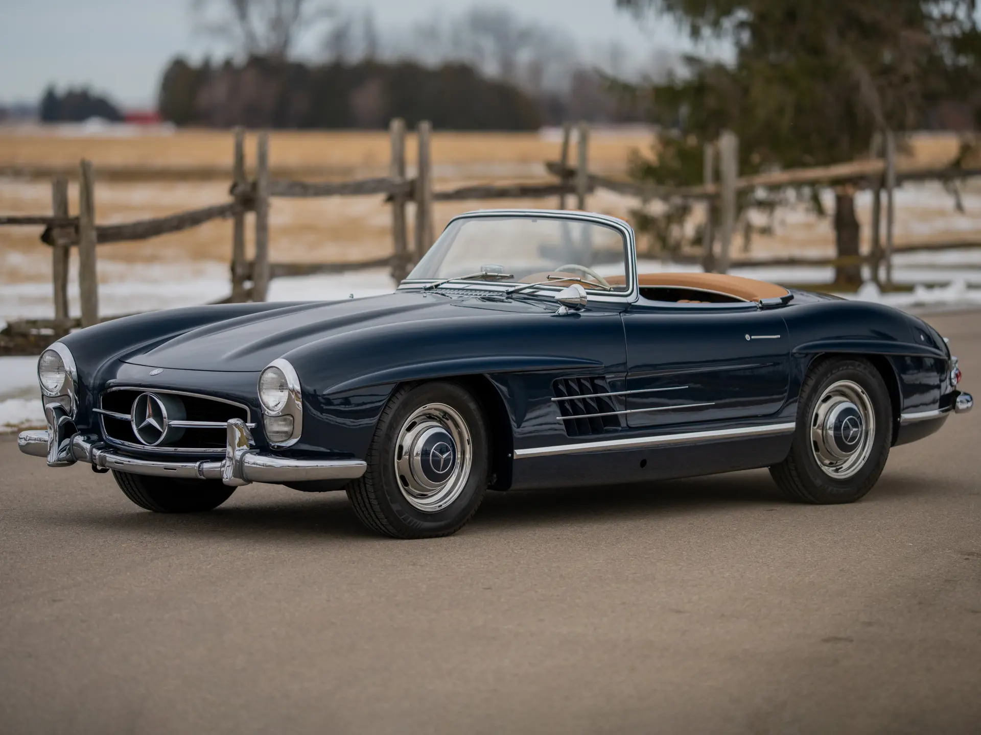 1962 Mercedes-Benz 300 SL Roadster | Amelia Island 2022 | RM Sotheby's