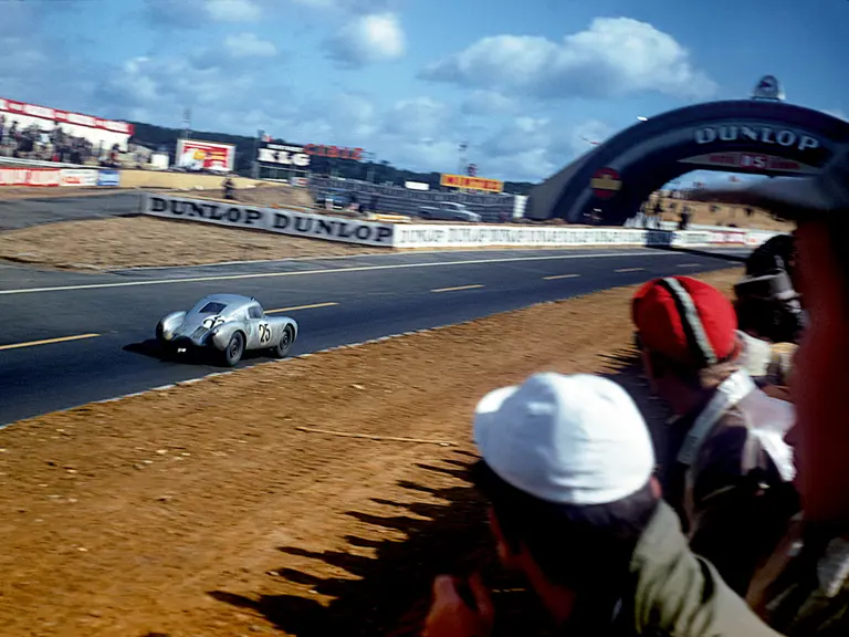 Chassis 550A-0104 at the 1956 running of the 24 Hours of Le Mans.