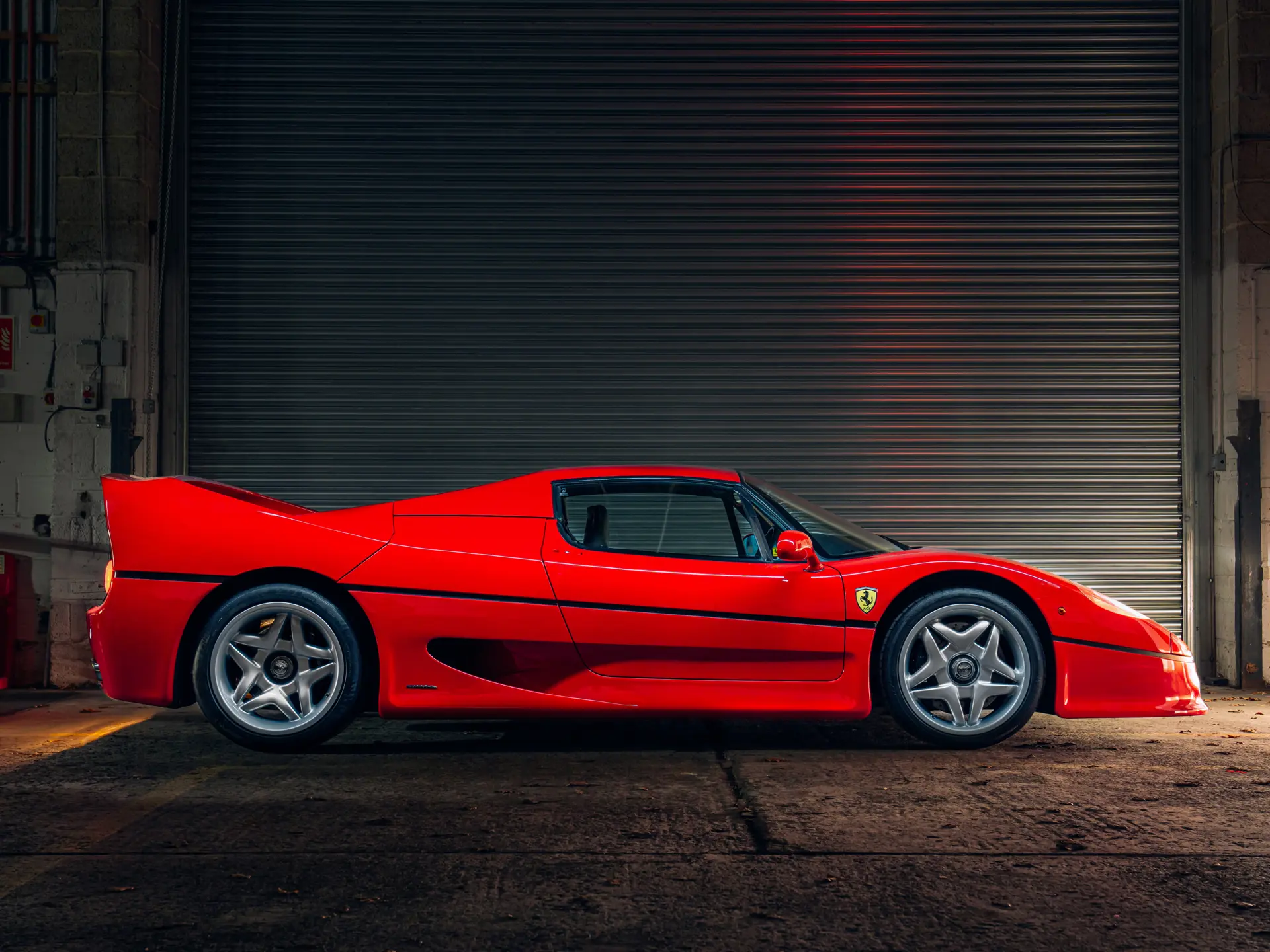 Ferrari f50 precio discount