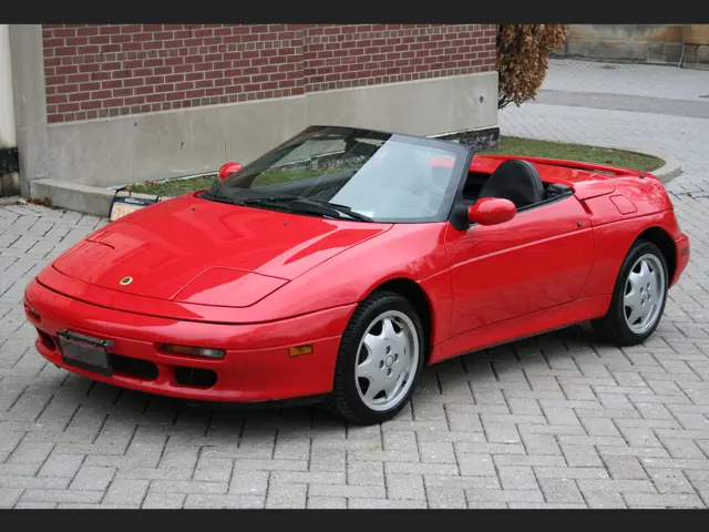 1991 Lotus Elan SE | Open Roads, April 2021 | RM Sotheby's