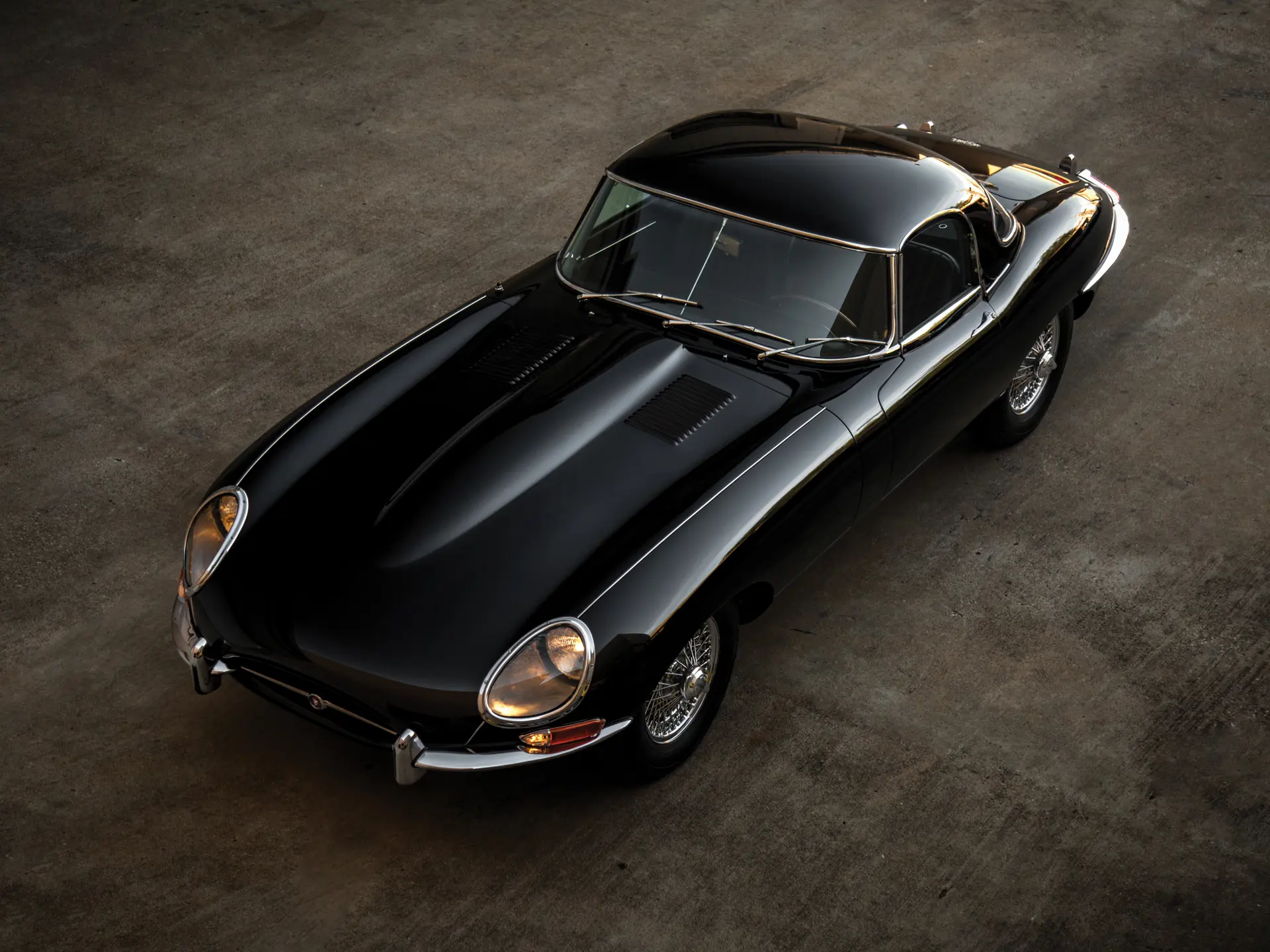 Jaguar E-Type:The Definitive History 英語版 Jaguar E-Type: The Definitive History: Porter, Philip