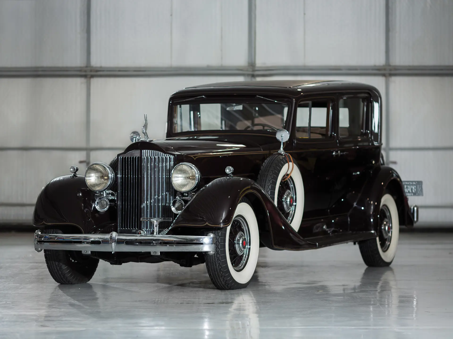 1934 Packard 1104 Super Eight Club Sedan | Amelia Island 2014 | RM