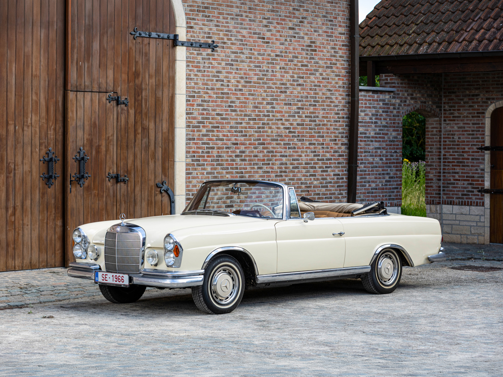 1966 Mercedes-Benz 250 SE Cabri...