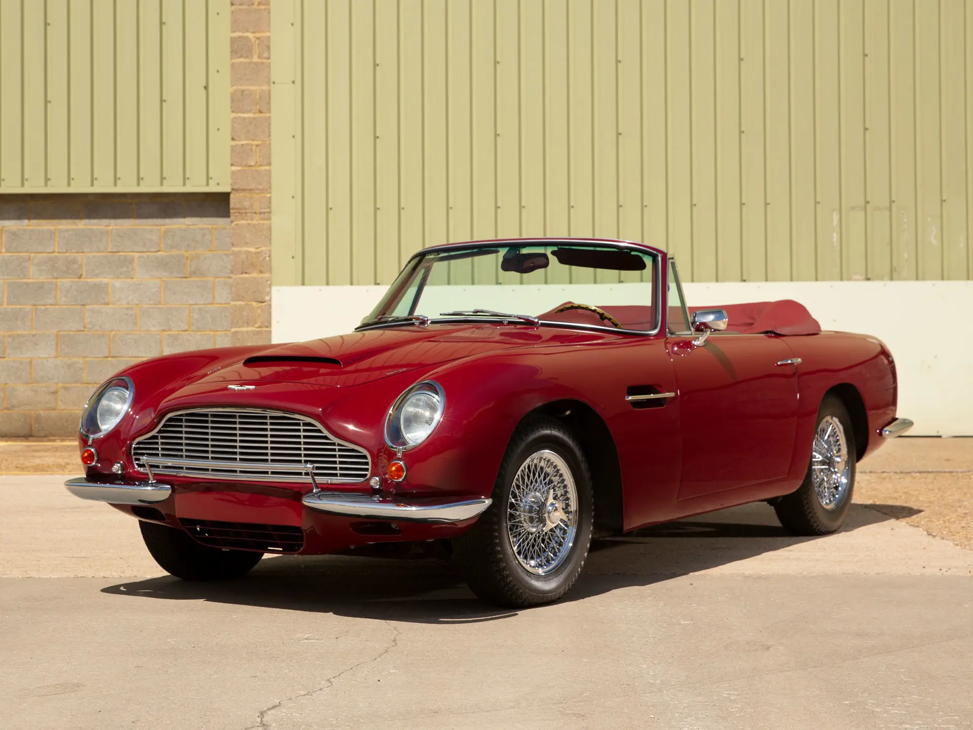 1967 Aston Martin DB6 Volante