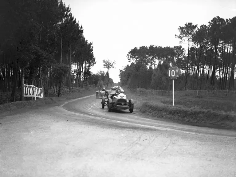Chassis F4/447/S was driven at an average speed of almost 67 mph (107 km/h) over the course of the 1935 24 Hours of Le Mans.