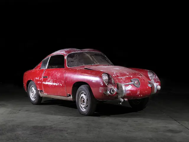 FIAT750GTザガート　アバルトダブルバブル2台1/43 バルニーニ車特注 1958 Fiat-Abarth 750 GT 'Double Bubble' by Zagato | Paris 2016