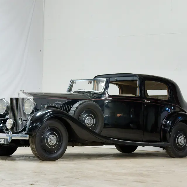 1937 Rolls-Royce Phantom III Sedanca de Ville by Hooper