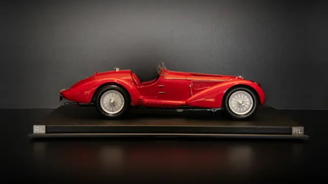 ミニカー CMC ALFA ROMEO 8C 2900B 1938 Die-cast: CMC 1938 Alfa 8C 2900B Speciale Touring Coupe