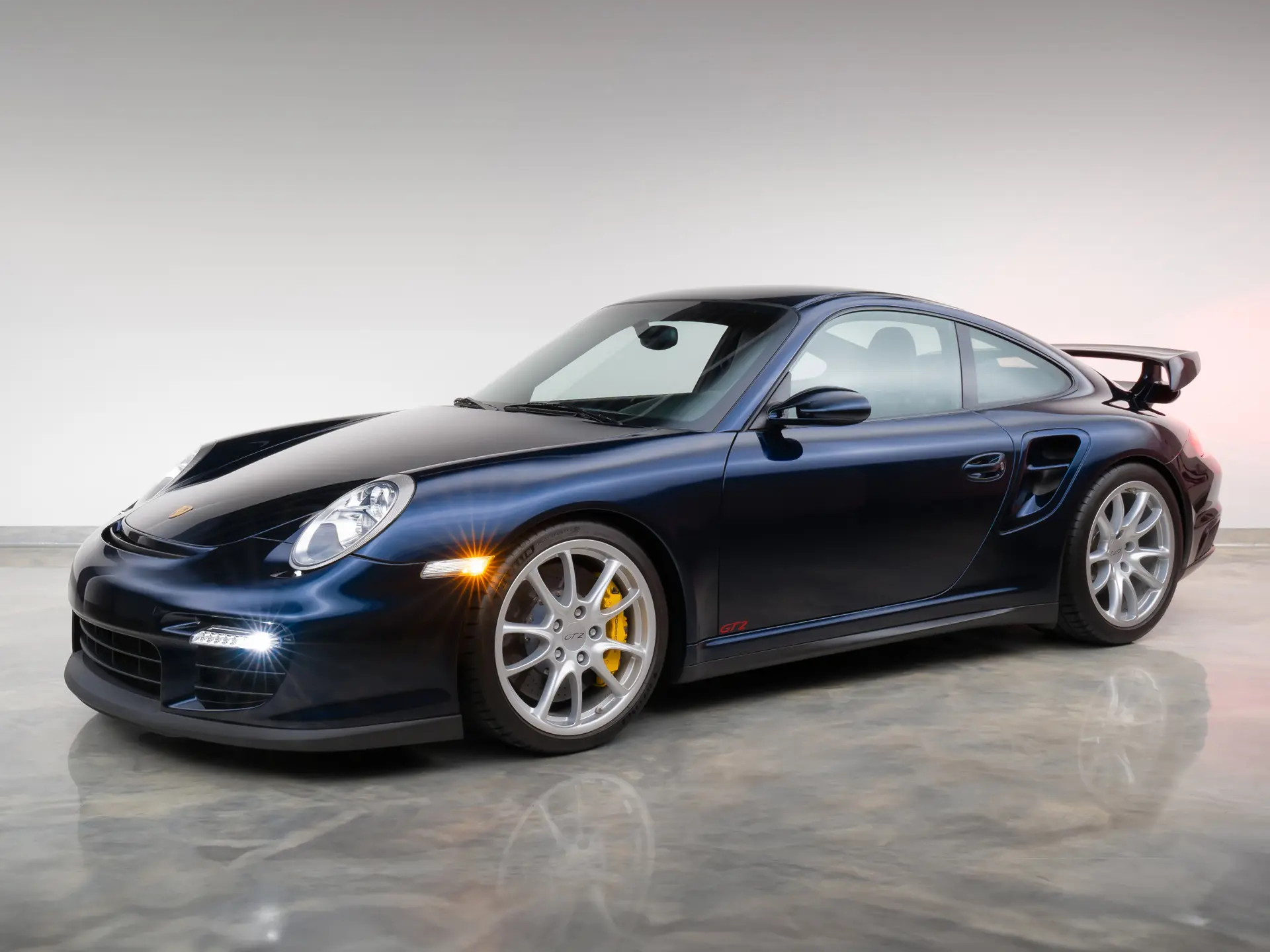 【ソウエイカタログ】911 GT2 RS ポルシェ 911GT2の価格・新型情報・グレード諸元 価格.com