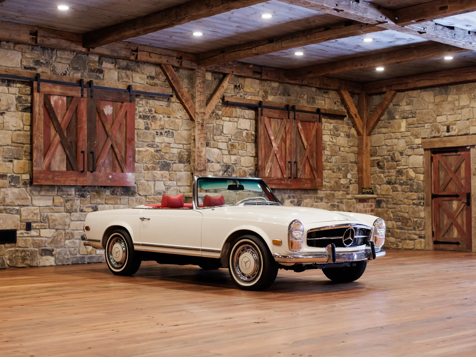 1970 Mercedes-Benz 280 SL 'Pagoda' | Miami 2025 | RM Sotheby's