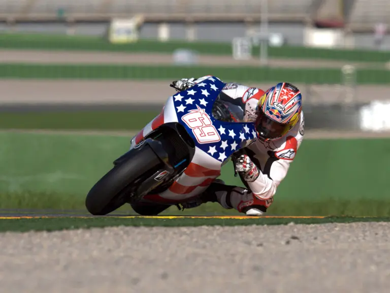 MOTORSPORT - MOTOGP 2009 - VALENCIA TESTING - SPAIN - 27/10/2008 - PHOTO: STUDIO MILAGRO / DPPI - N°69 - NICKY HAYDEN (USA) - DUCATI DESMOSEDICI GP9 - DUCATI MARLBORO TEAM - ACTION