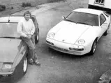 Derek Bell poses with his 924 Carrera GTS (left) and the 928 S4 Club Sport 'Prototype' (right).