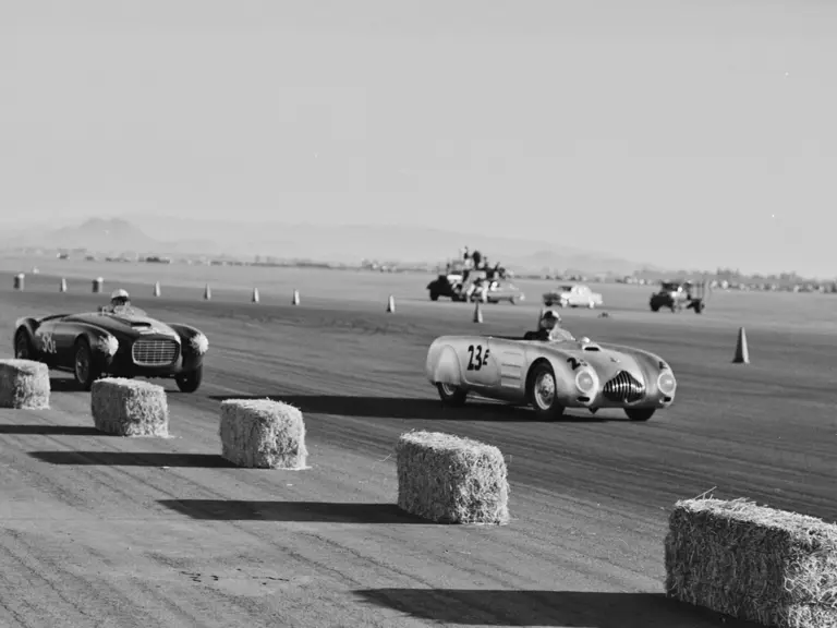 John Biehl in the Veritas RS leads Ernie McAfee’s Siata 208S at the 1953 SCCA National March.