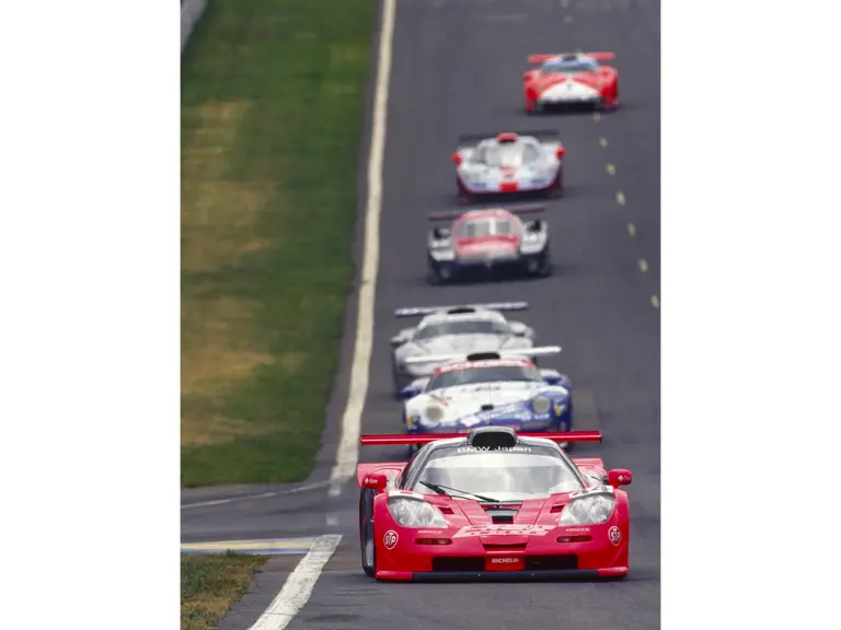 Chassis number 27R as seen at the 1997 24 Hours of Le Mans.