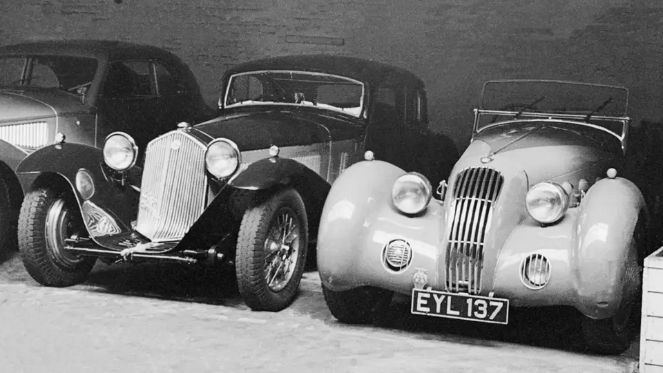 The body of the Alfa Romeo is pictured in period, then believed to have been fitted to an Alfa Romeo 8C 2300, chassis 2111027.