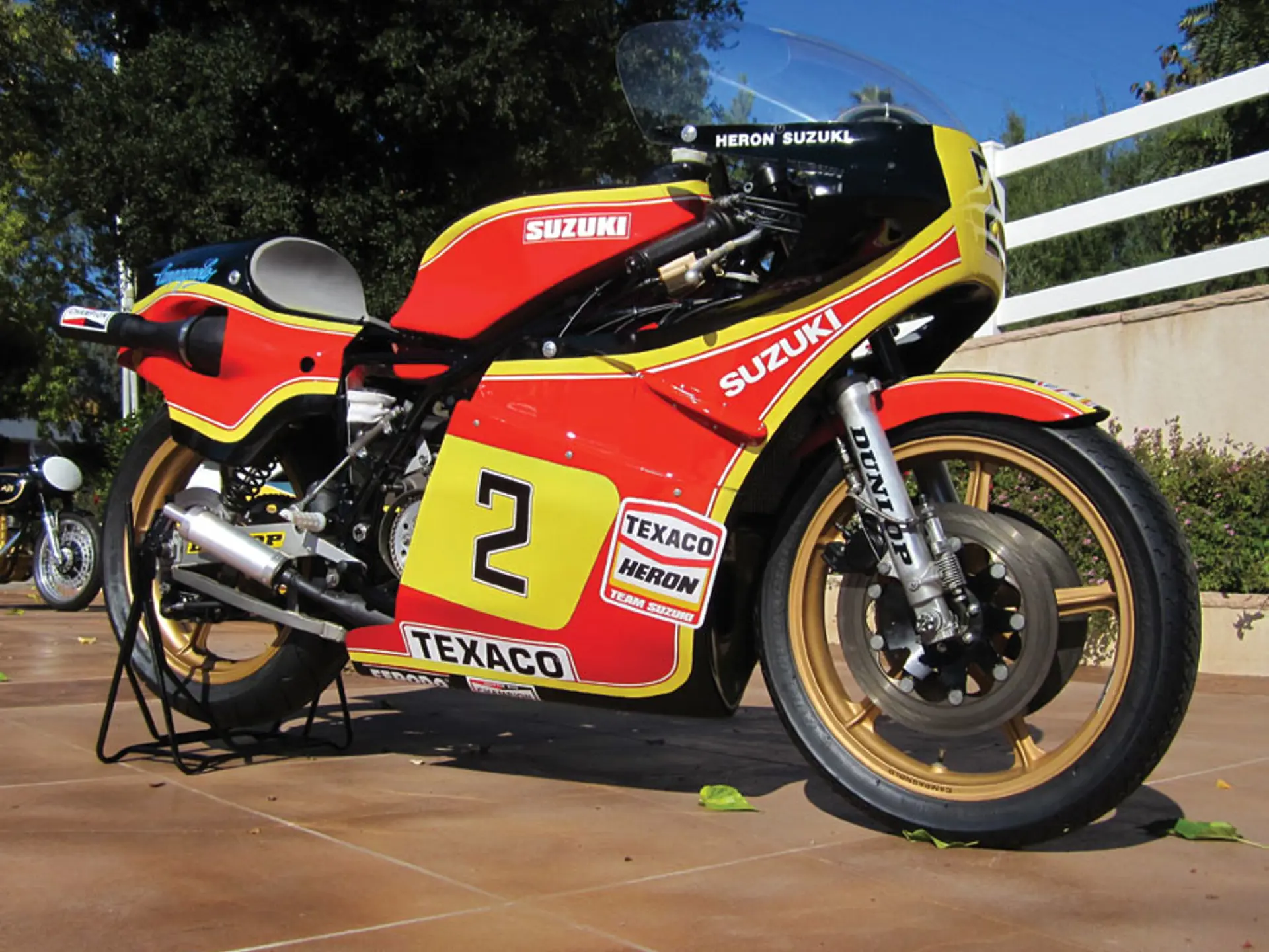 1981 Suzuki RG 500 | Las Vegas Premier Motorcycle Auction | RM