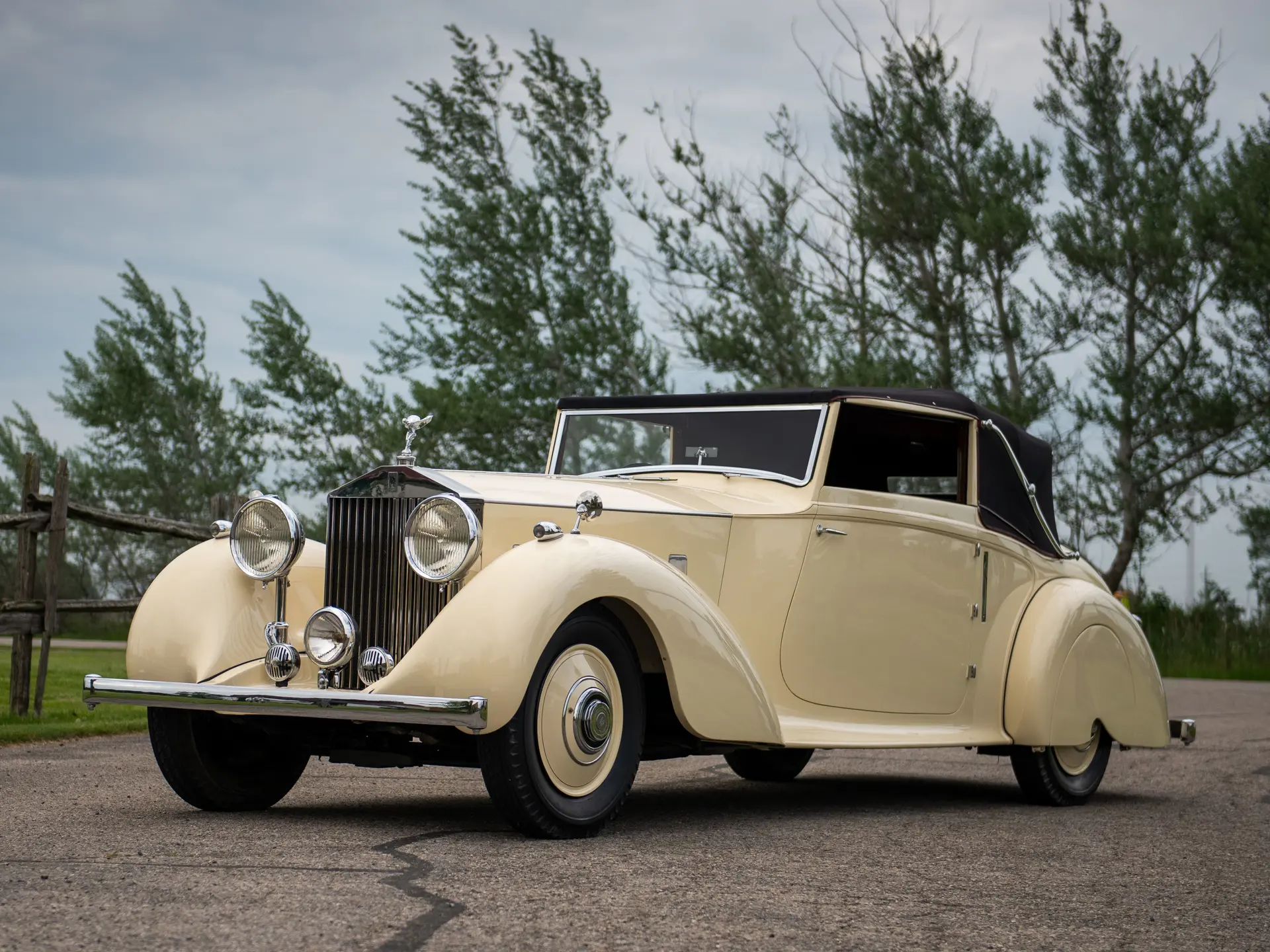 Elegant Rolls Royce Phantom 1935 Imagesnull