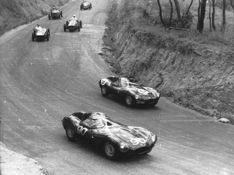 XKD 520 at the Lowood Tourist Trophy in 1956, where it finished 2nd.