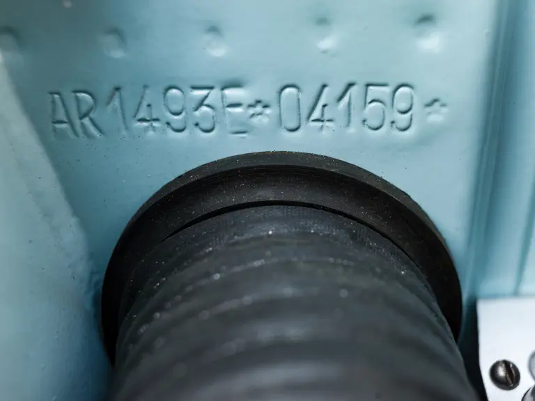 1/50, f 4, iso50 with a {lens type} at 35 mm on a Canon EOS-1Ds Mark III.  Ph: Cymon Taylor