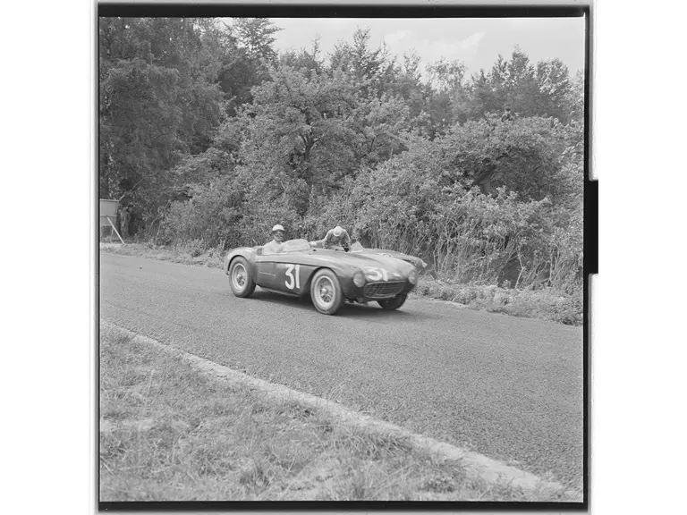 Grand Prix i Kristianstad. NÅ nr. 33, 1955