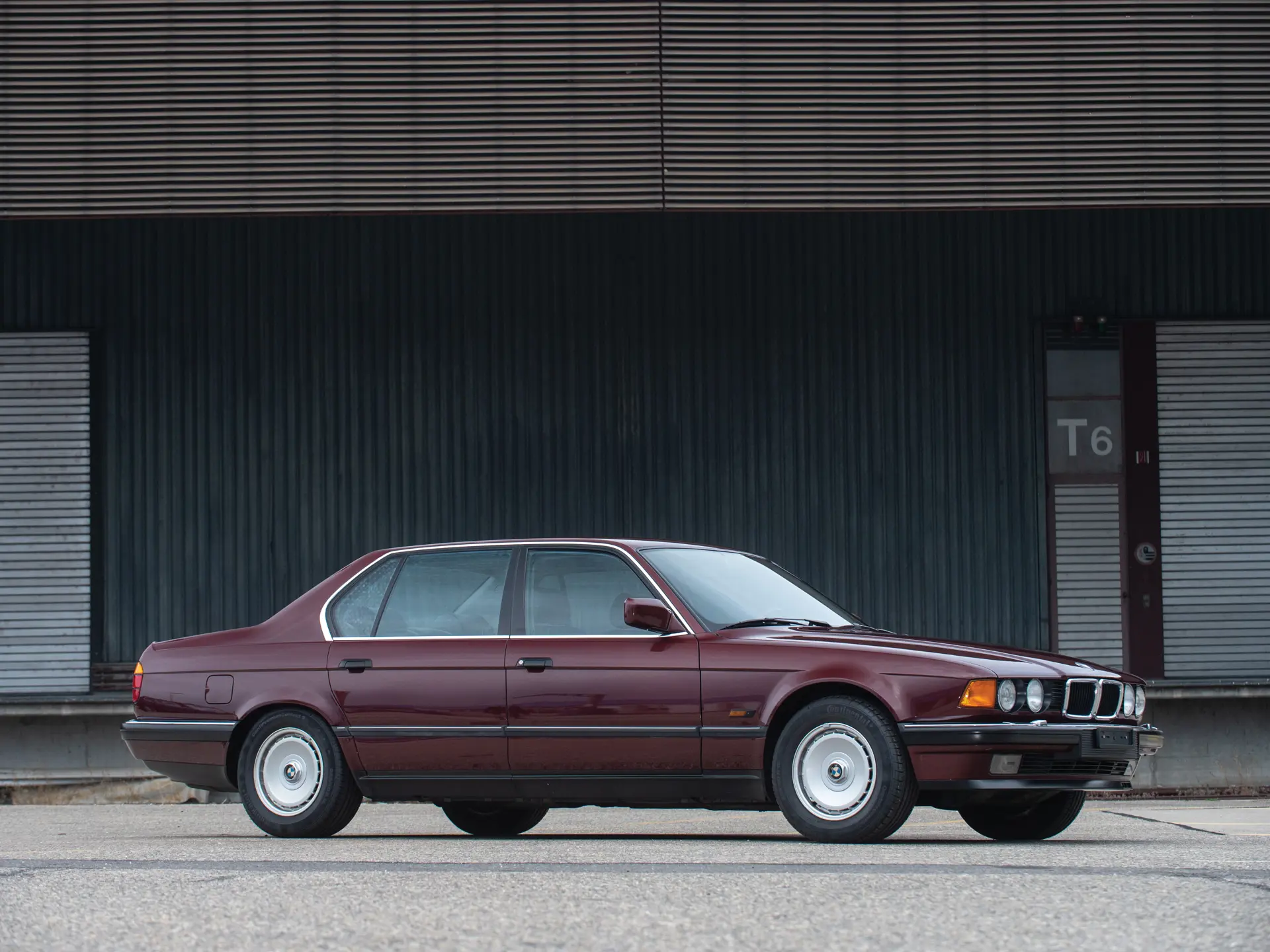 1989 BMW 750iL | Essen 2019 | RM Sotheby's