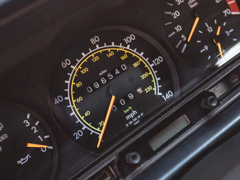 1993 Mercedes Benz 190 E Sportline | Photo: Teddy Pieper | @vconceptsllc