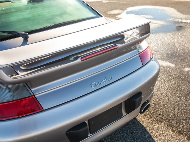 2002 Porsche 911 Turbo Coupe | Photo: Teddy Pieper @vconceptsllc