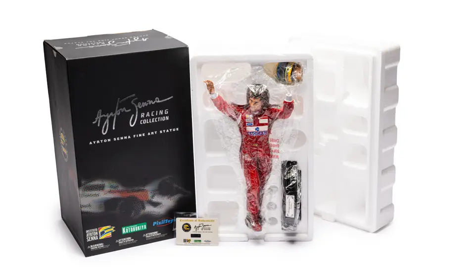 Ayrton Senna Limited Edition Figurine by Pizii Toys | No Limits