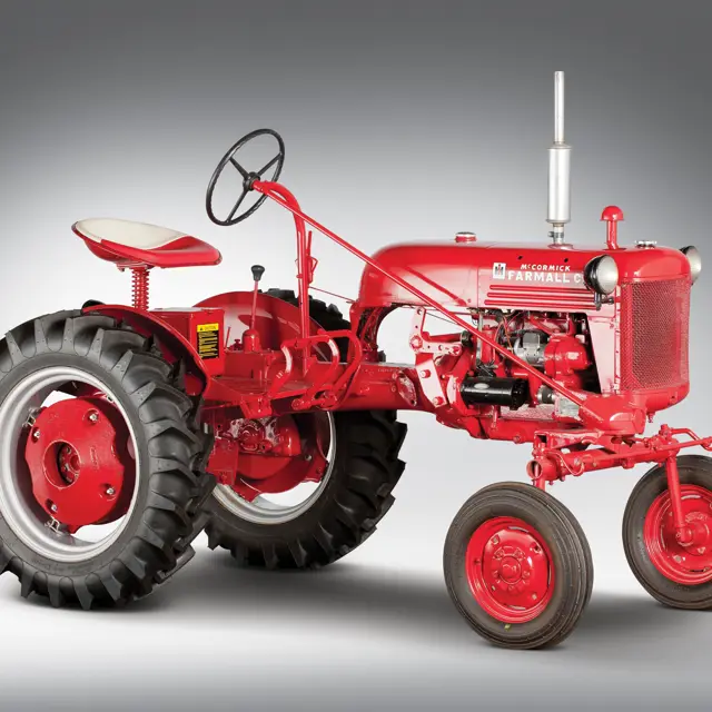 ミニカー　アメリカントラクター　McCORMICK FARMALL 1948 McCormick Farmall Cub Tractor | The Milhous Collection