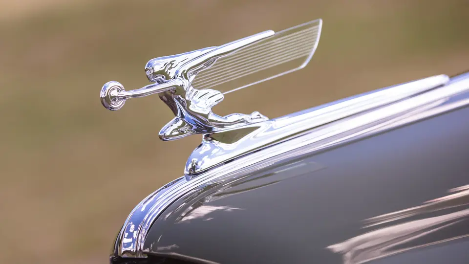 1941 Packard Darrin | RM Sotheby's | Photo: Teddy Pieper - @vconceptsllc