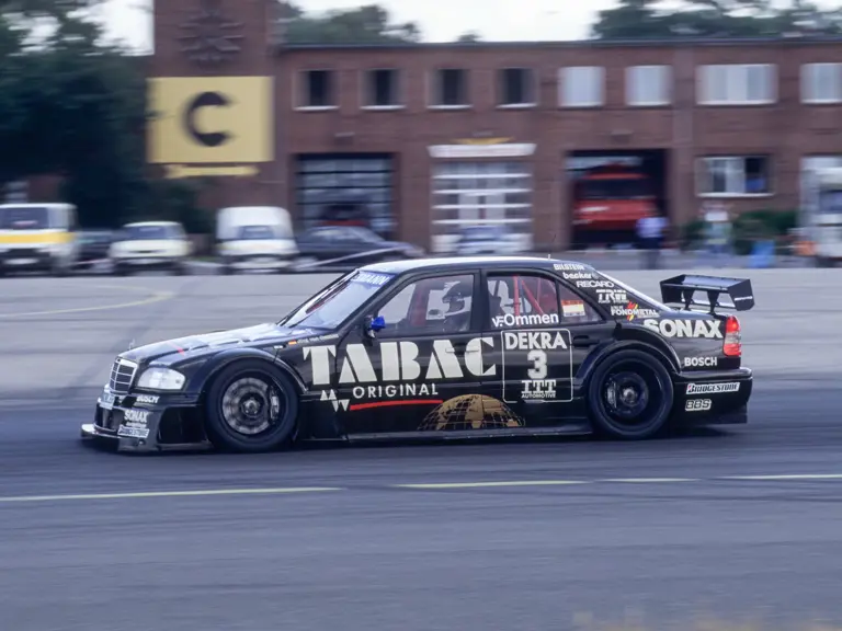 Jörg van Ommen drove the C-Klasse to 2nd place overall in the 1995 DTM Championship.