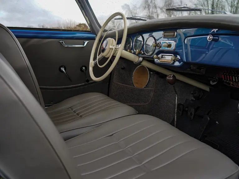 19.02.2020

Roger Bray Restoration
Porsche 356
