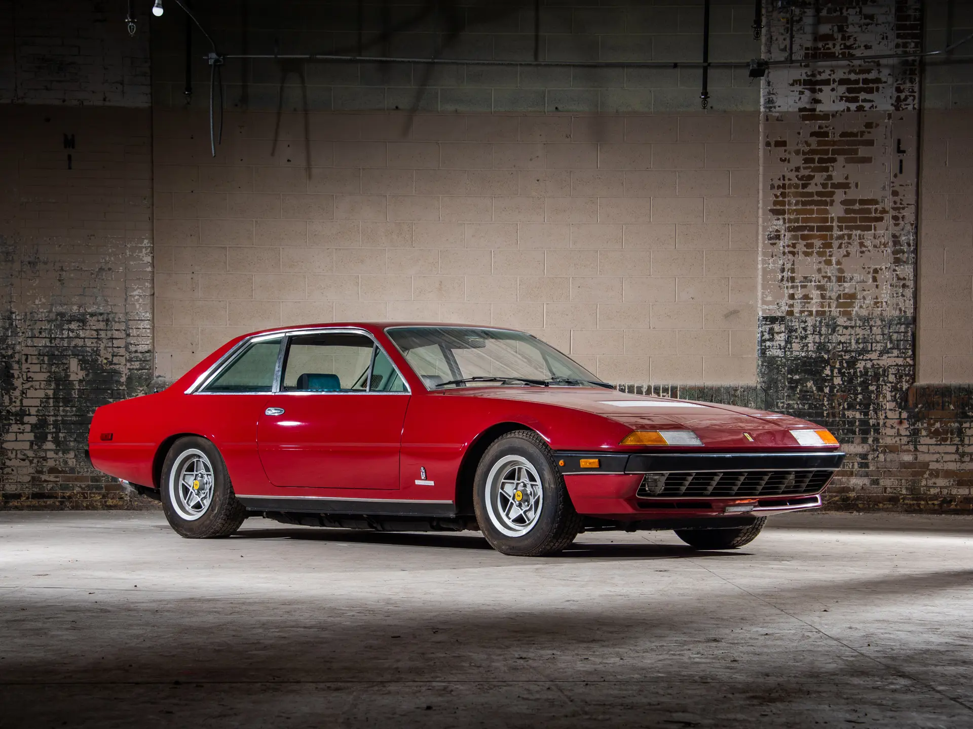 1977 Ferrari 400 Automatic | Monterey 2023 | RM Sotheby's