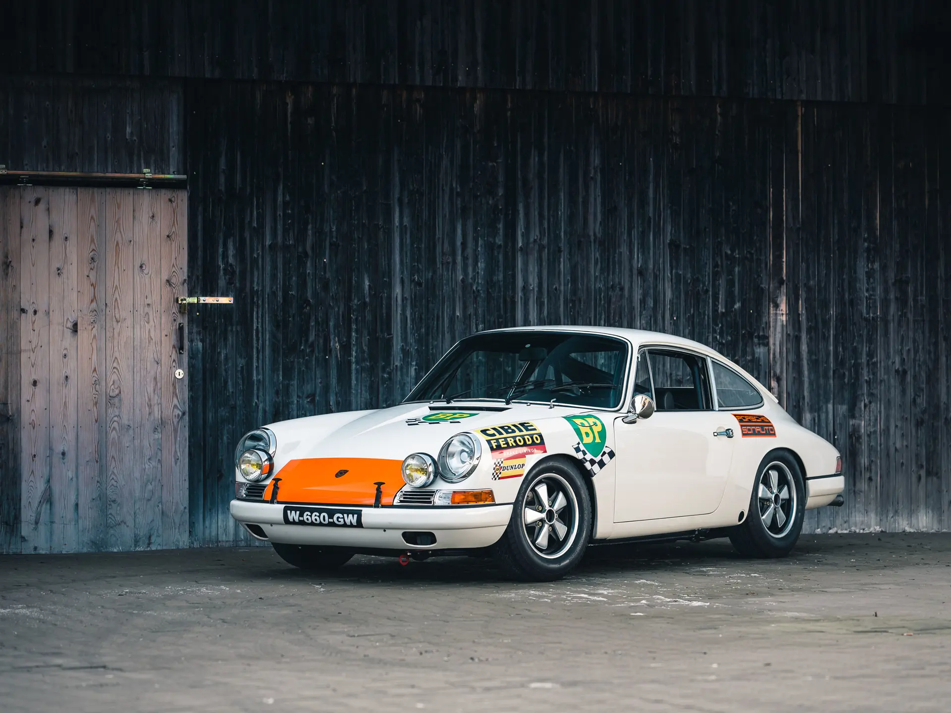 VF7935 PORSCHE 911R リミテッドエディション 1:18 Vf7935 Porsche 911R Limited Edition 1/18 | eBay