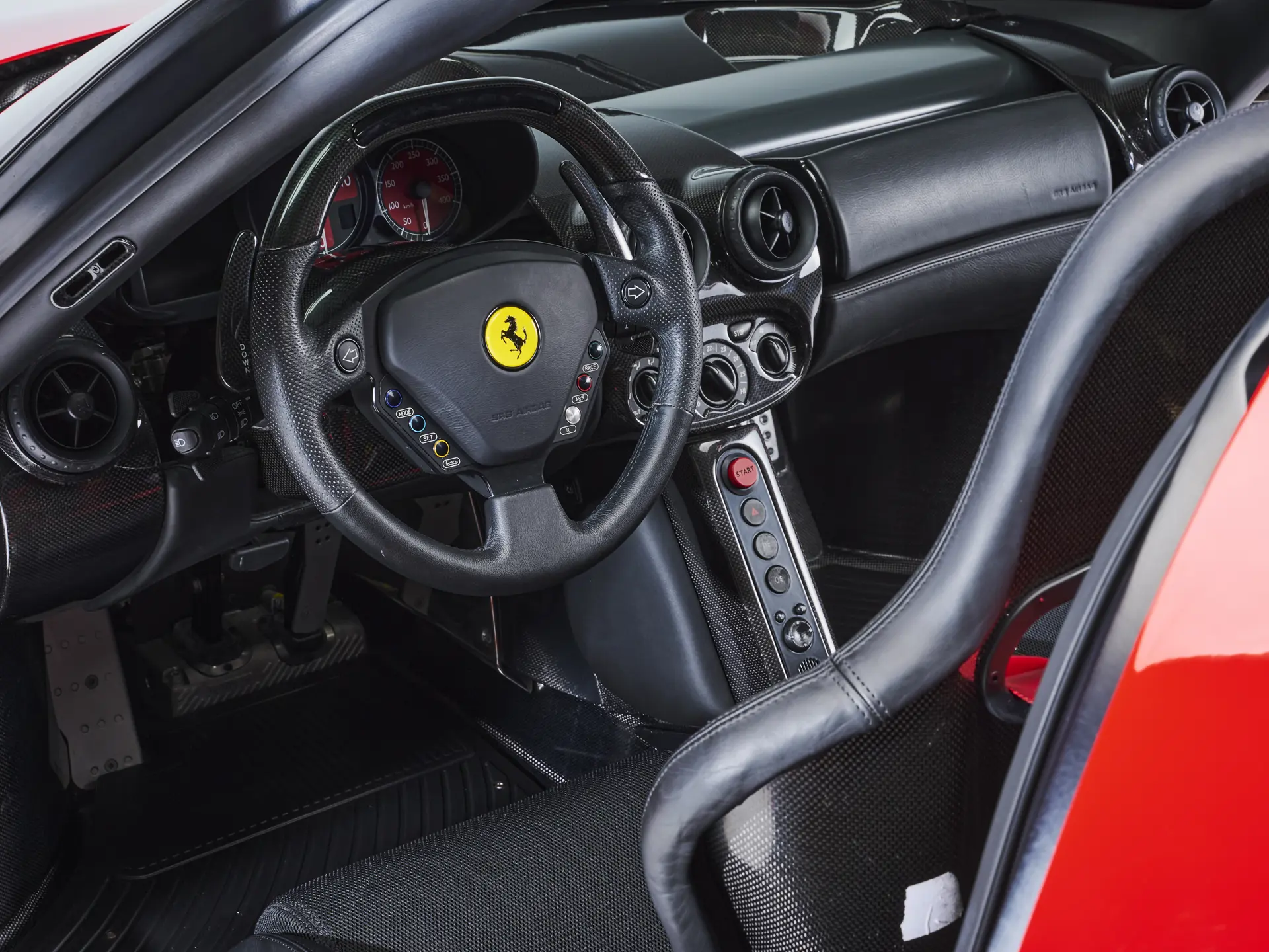 2004 Ferrari Enzo - imagen 3