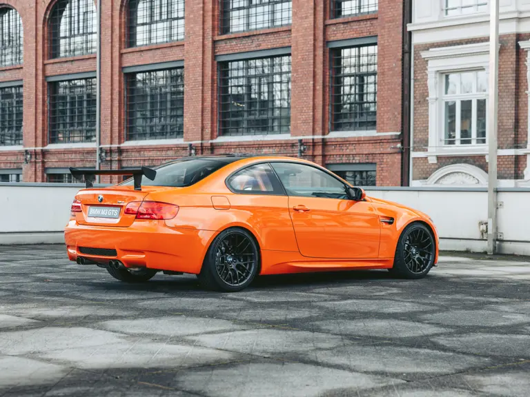 【ギフト】 2010 BMW Sotheby's RM | 2023 Erba Villa | GTS M3 乗用車