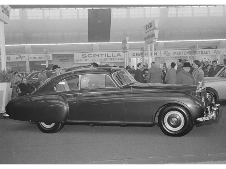 Chassis BC39LC on display at the 1954 Brussels Motor Show.