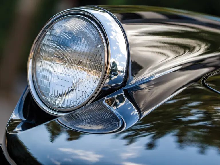 1/500, f 3.2, iso250 with a {lens type} at 108 mm on a Canon EOS-1D Mark IV.  Photo: Cymon Taylor