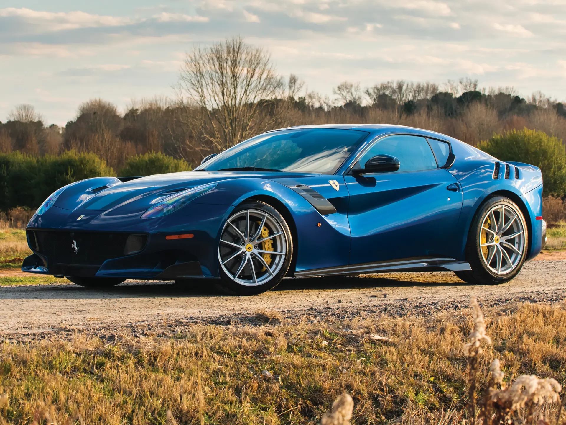 フェラーリ　DeAGOSTINI F12 Berlinetta No.56 青 フェラーリ DeAGOSTINI F12 Berlinetta No.56 青 - メルカリ