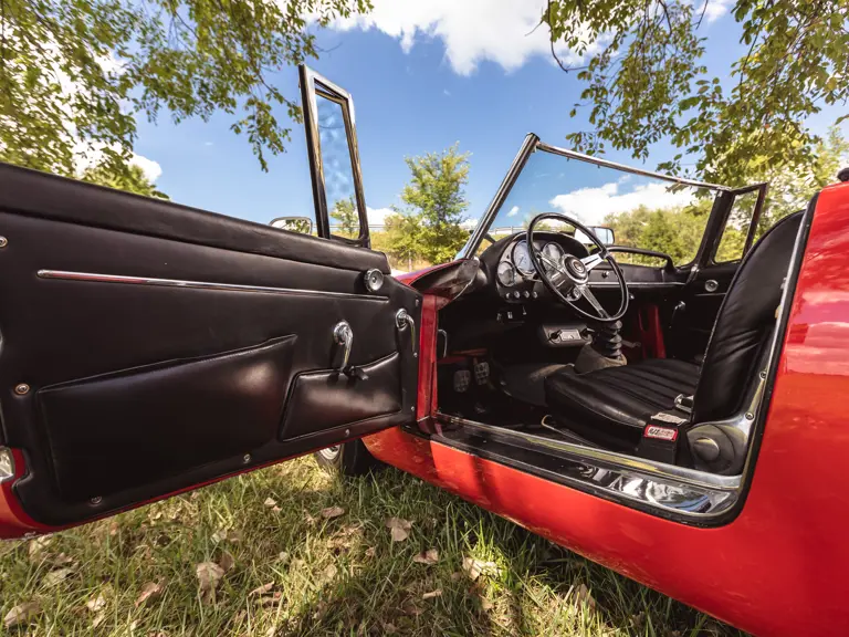 1963 Alfa Romeo 2600 Spider | RM Sotheby's | Photo: @vconceptsllc | Teddy Pieper