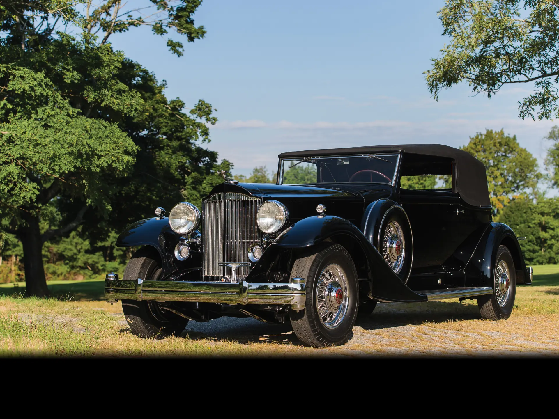 1933 Packard 1005 Twelve Convertible Victoria | Hershey 2017 | RM