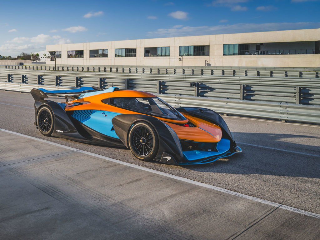 2025 McLaren Solus GT