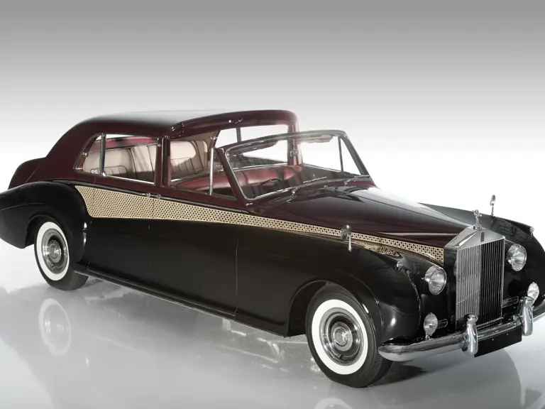 Car shot for RM for London auction.  Car belongs to Dennis Nicotra.  1965 Rolls P5