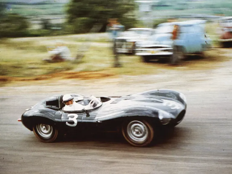 XKD 520 At the Bathurst 100 in 1956, where it placed third and was the fastest sports car.