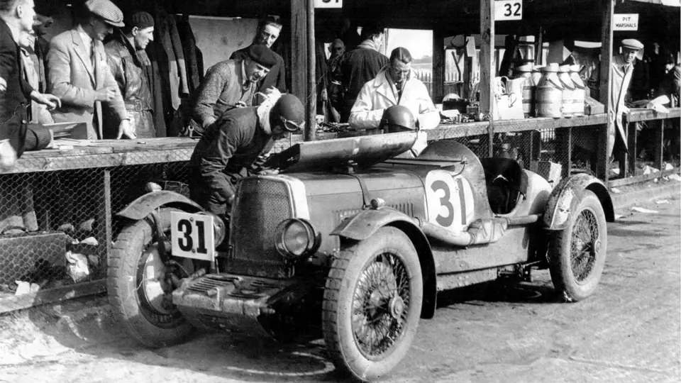 LM5 as seen at the 1931 Brooklands Double 12, where it finished 16th overall and 2nd in class.