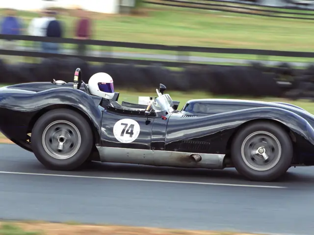 レズニー　　1958 ヴォクソール　クレスタ レズニー 1958 ヴォクソール クレスタ - メルカリ