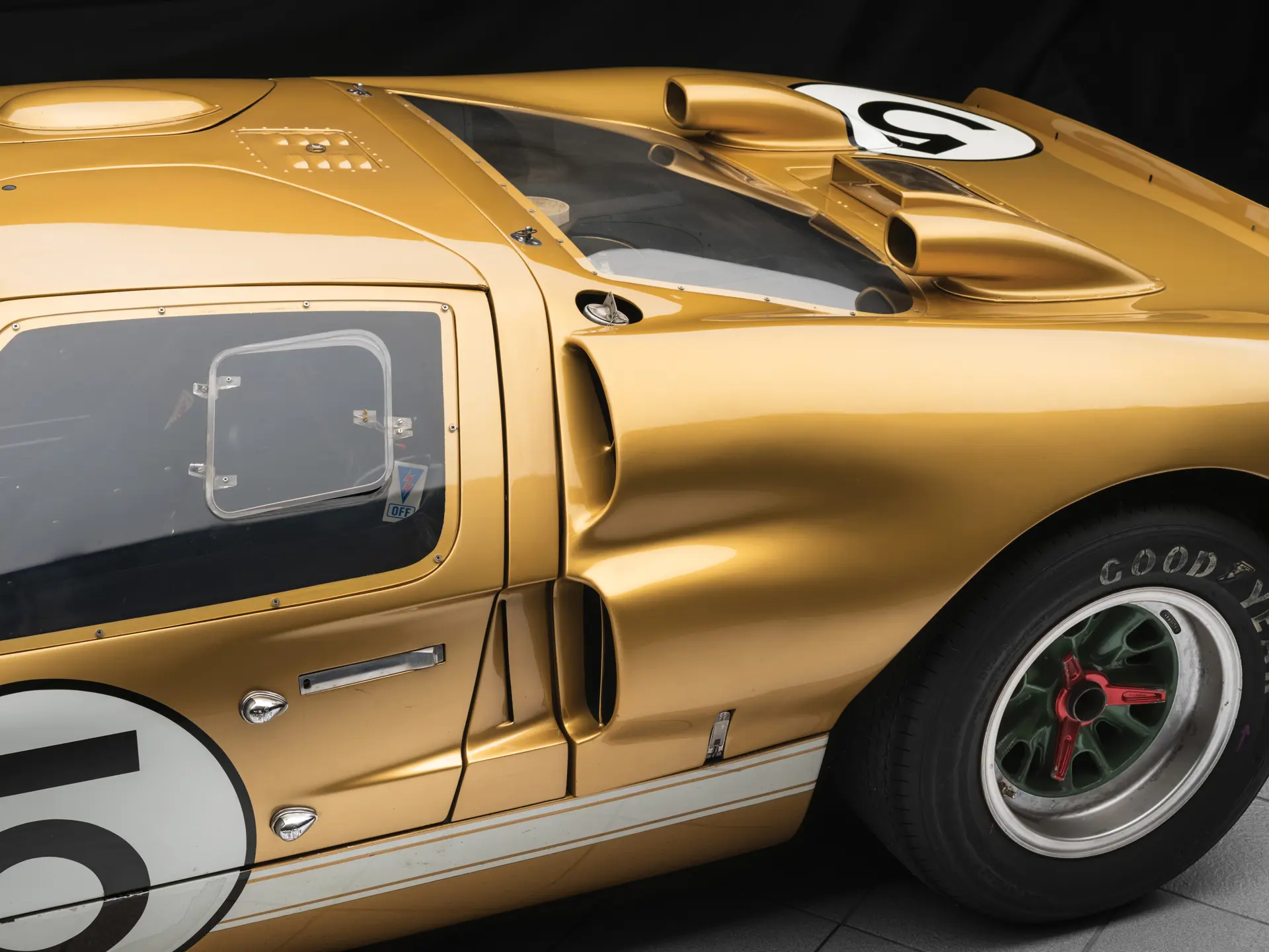 1966 Ford GT40 Mk II - imagen 11